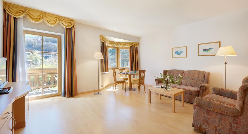 Parkhotel Post Chiusa Zewnętrze zdjęcie